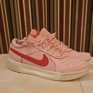 Nike Women's Pink and Red Sneakers